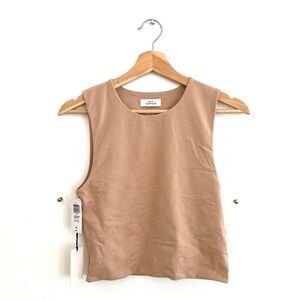 Aritizia Babaton | Contour Muscle Tank in Soft Tan | Size: Medium (M)